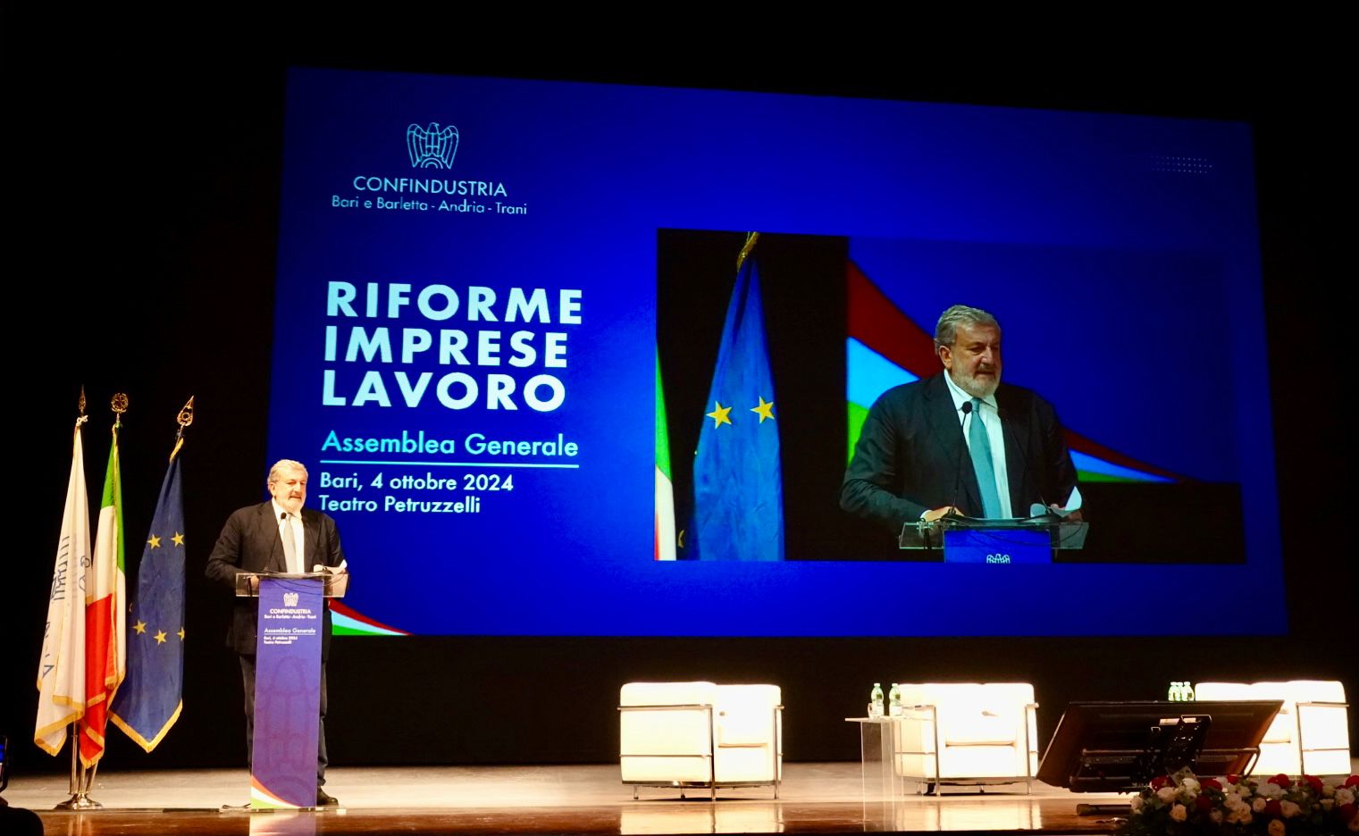 Galleria IL PRESIDENTE EMILIANO ALL’ASSEMBLEA GENERALE DI CONFINDUSTRIA BARI E BAT - Diapositiva 7 di 12