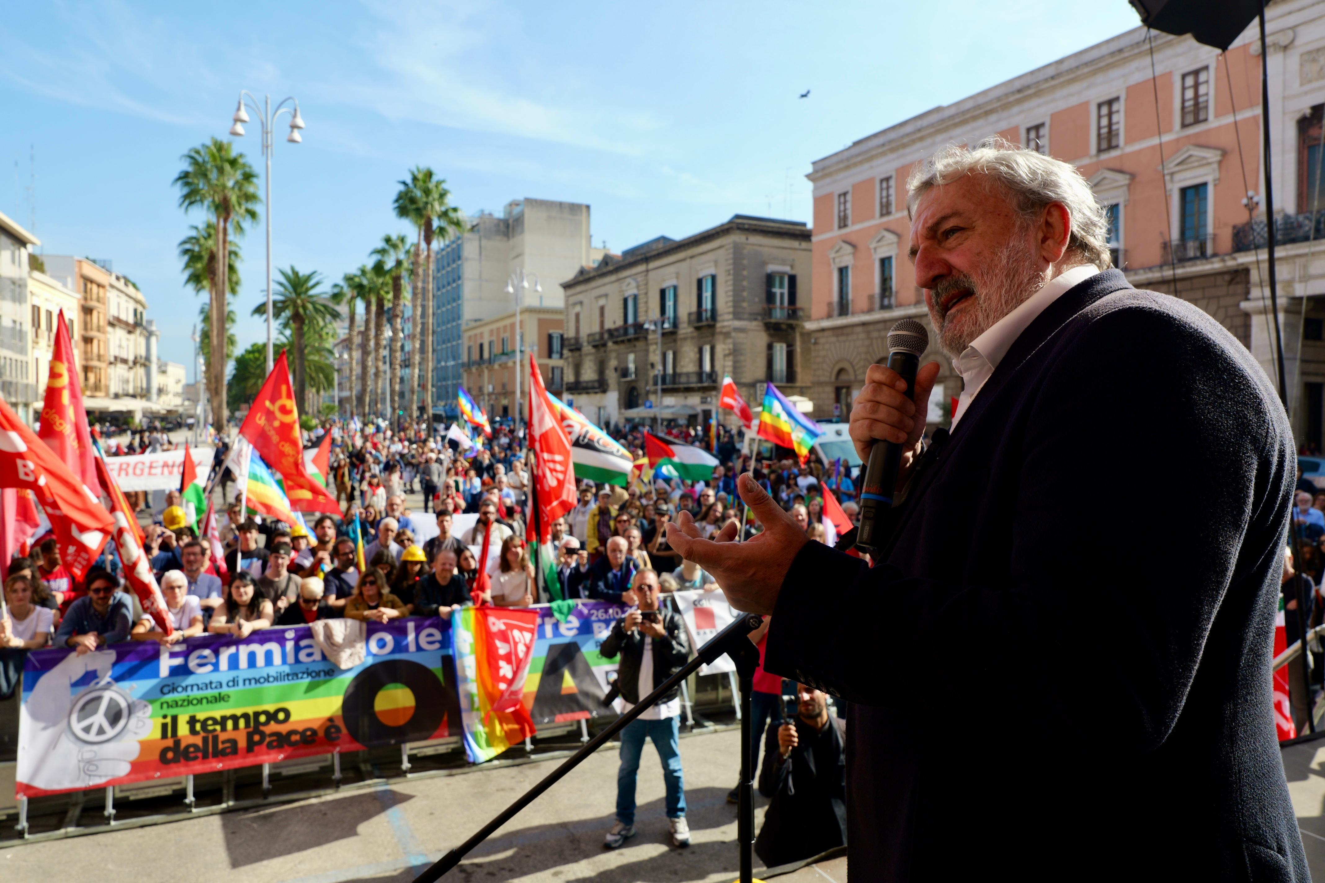 Galleria IL PRESIDENTE EMILIANO ALLA GIORNATA DI MOBILITAZIONE NAZIONALE 