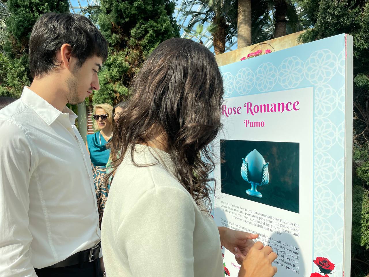 Galleria La Puglia a Singapore nel giorno della Festa della Repubblica, al grande evento “Rose Romance” promosso dall'Ambasciata d’Italia - Diapositiva 15 di 22