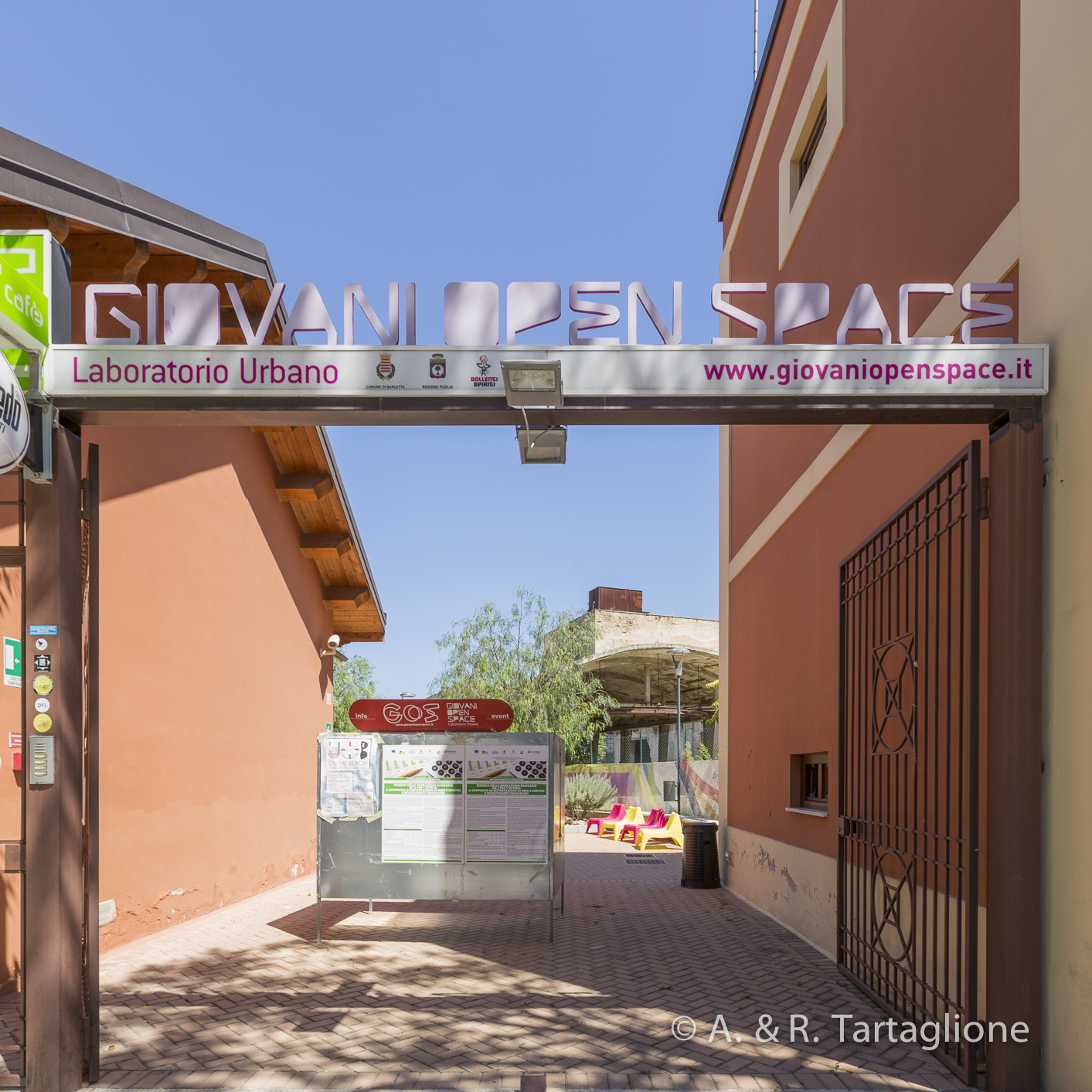 Ingresso principale Laboratorio Urbano GOS